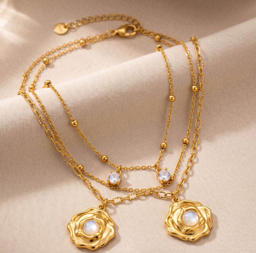 Double-Layer Rose Pearl Pendant Necklace